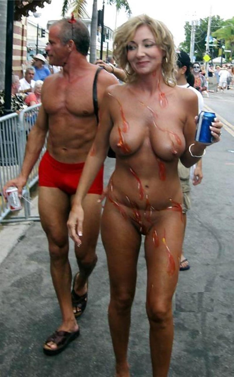 Зрелые на голом фестивале