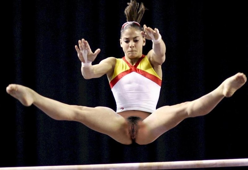 Девочки гимнастки