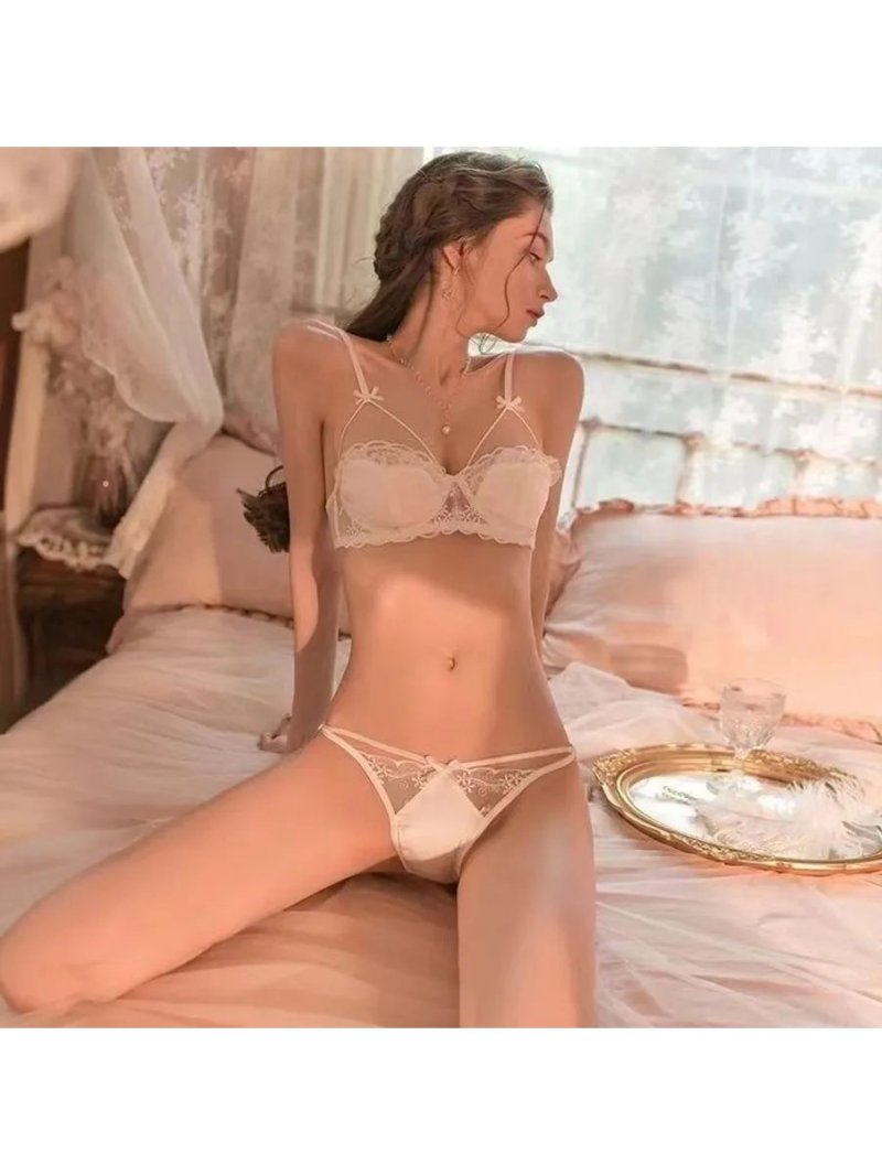 Зрелые в эротических трусиках