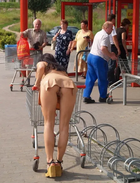 Засвет под юбкой