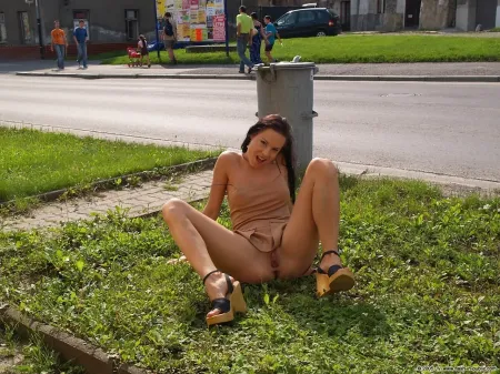 Alex zothberg эксгибиционистка